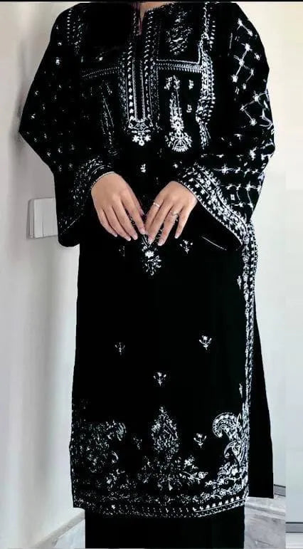 2 Pcs Women's Unstitched Embroidered Suit